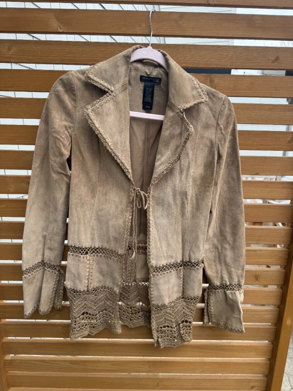 STUNNING! Kenneth Cole Suede / Leather jacket - size 0 - tan color